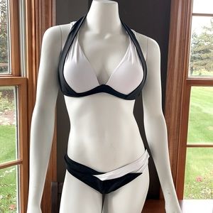 NEW BLK/WHT BIKINI - 34D, 34DD, 36C top, Lg bottom (Sz 6-10)